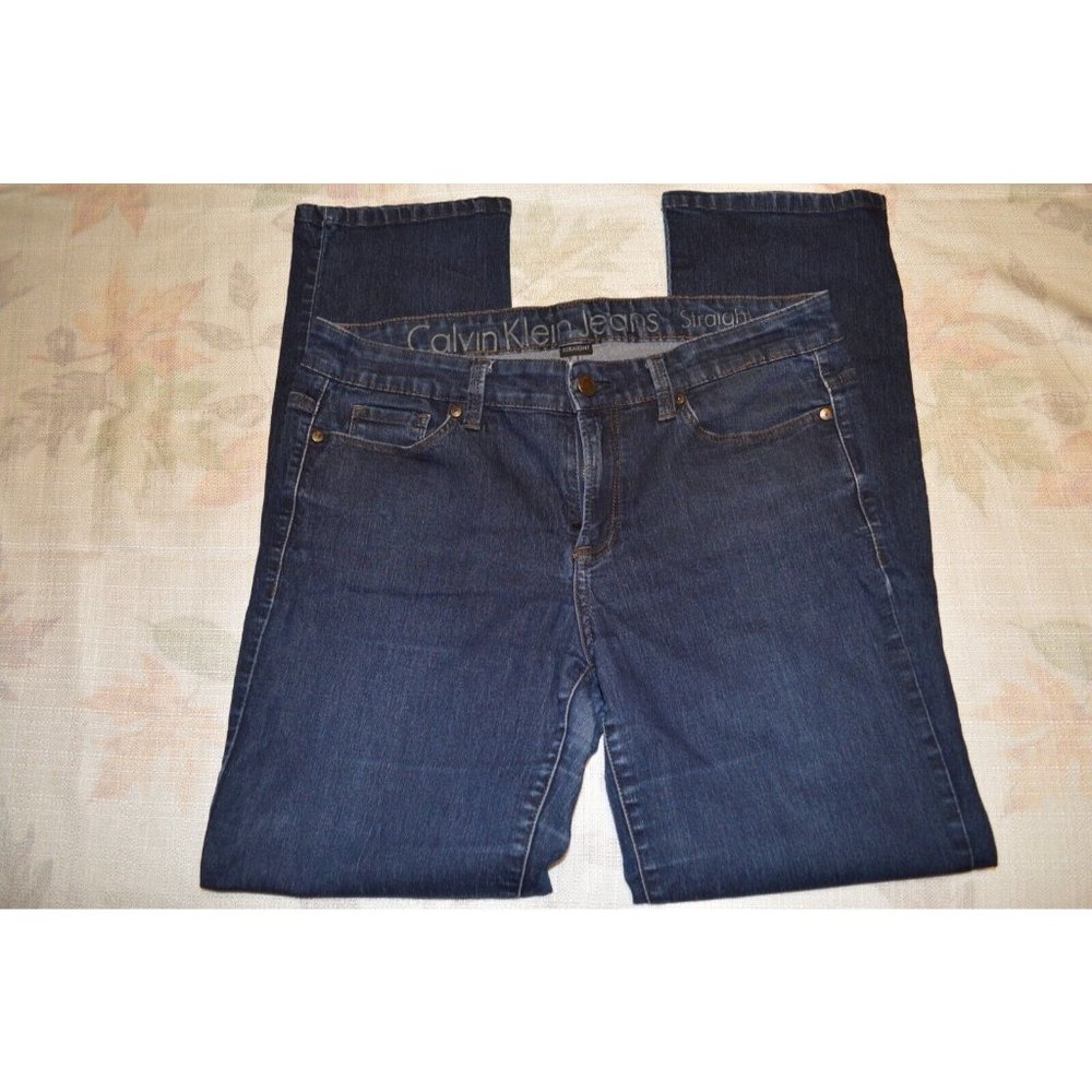 Calvin Klein Womens Dark Wash Straight Leg Jeans  sz: 30/10 (d)